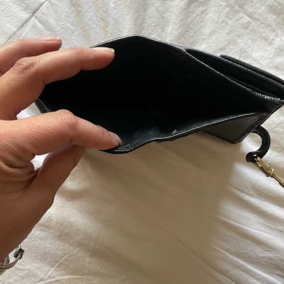 Black Gucci wallet. MINOR mark on front. See pics. - Picture 7 of 8